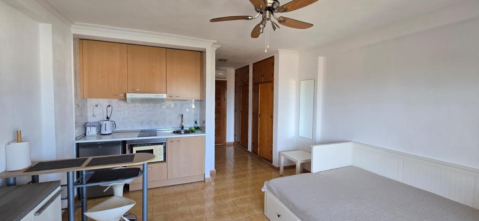 Estudio En Torrevieja A 700 M Del Mar المظهر الخارجي الصورة